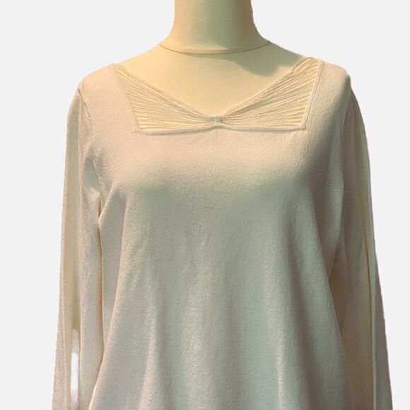 0127 - Dana Buckman White Sweater with Cutout front Size 1X New - Picture 1 of 5